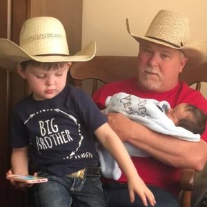 Meet your Posher, Everett